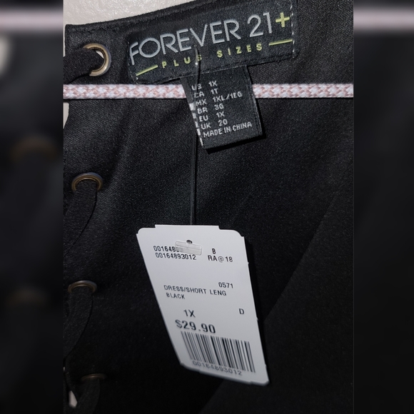 🥳3/$15 NWT Forever 21 Dress - Picture 4 of 6